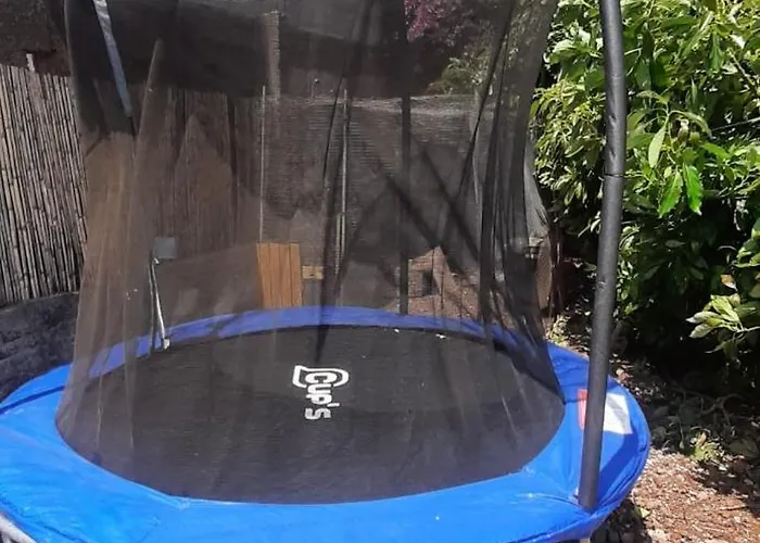 Holiday home Peaceful Getaway With Pool & Bbq Area *