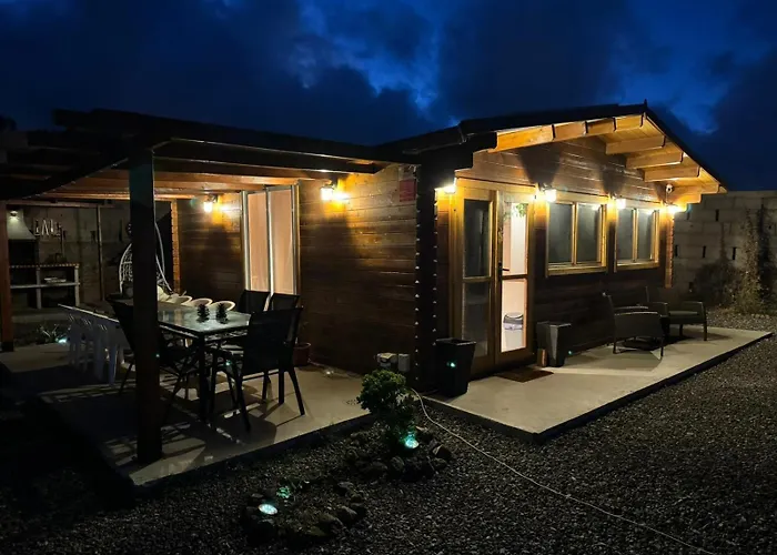 Peaceful Getaway With Pool & Bbq Area Holiday home *