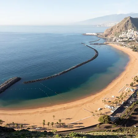 Peaceful Getaway With Pool & Bbq Area