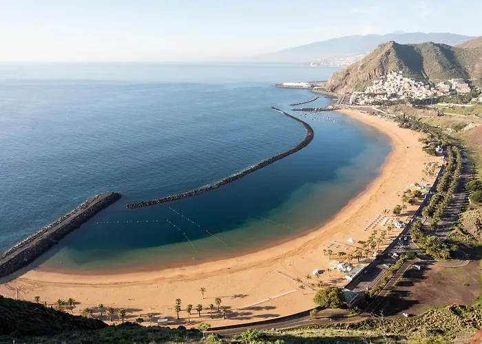 Peaceful Getaway With Pool & Bbq Area