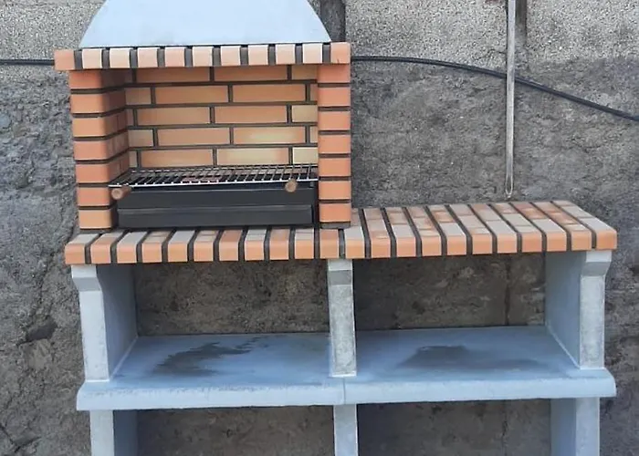 別荘 Peaceful Getaway With Pool & Bbq Area