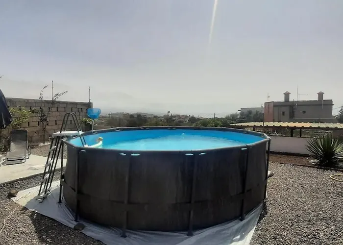 Peaceful Getaway With Pool & Bbq Area 別荘 La Esperanza