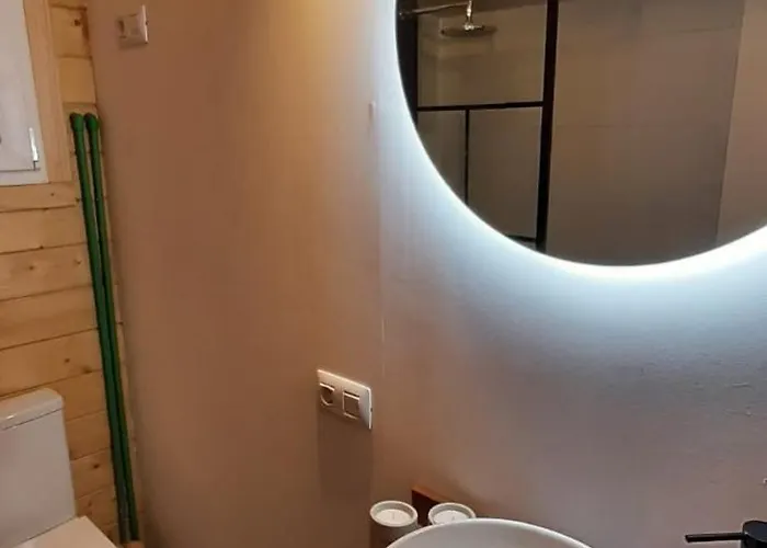 Peaceful Getaway With Pool & Bbq Area 別荘